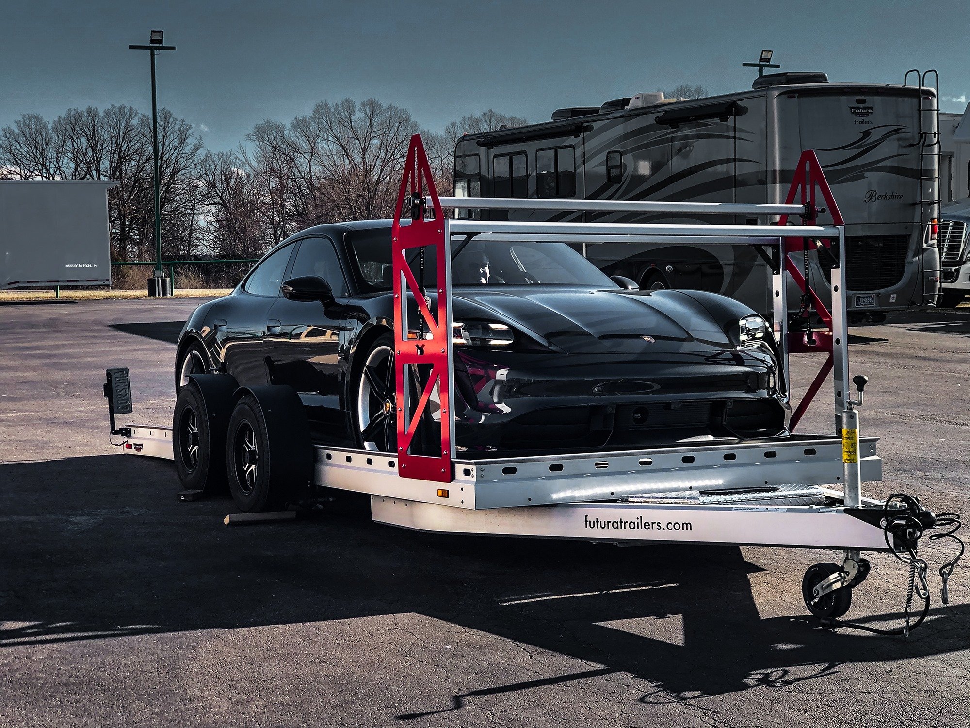 Lockable Tyre Rack