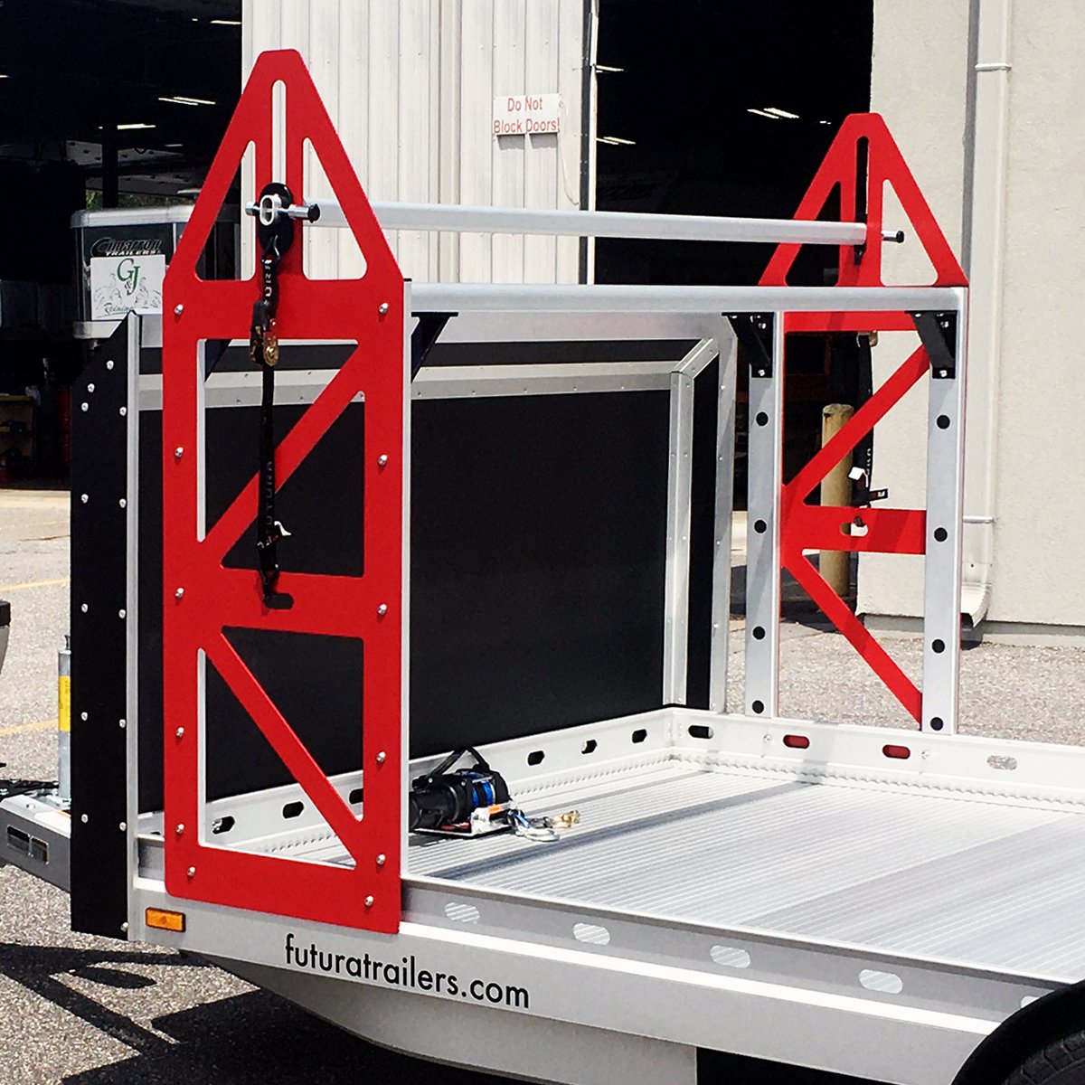 Lockable Tyre Rack